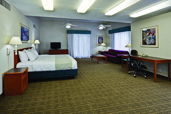 Stayable Jacksonville North Room photo